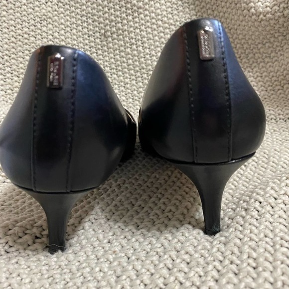 Coach Heels, Size 5.5 - Picture 4 of 6